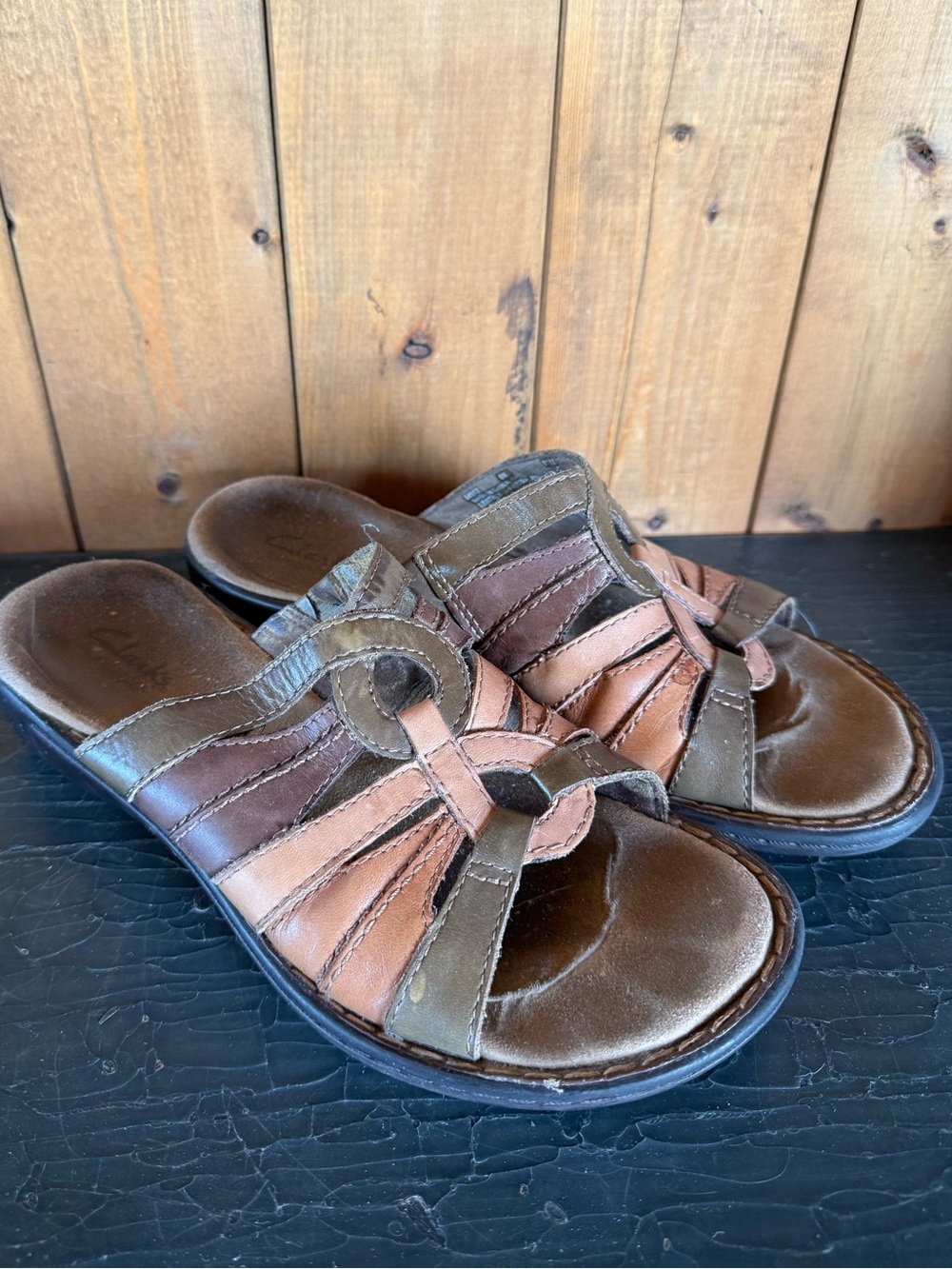 Clarks Slip-on Genuine Leather Neutral Sandal Brown 6